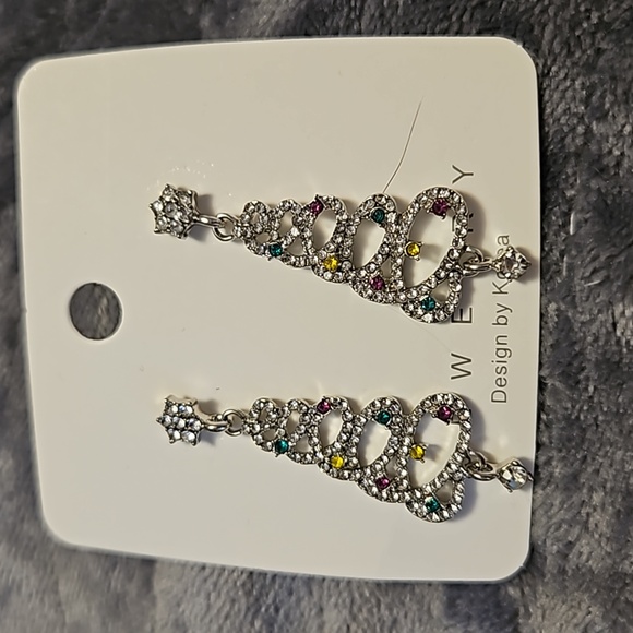 Holiday tree earrings - Picture 1 of 1